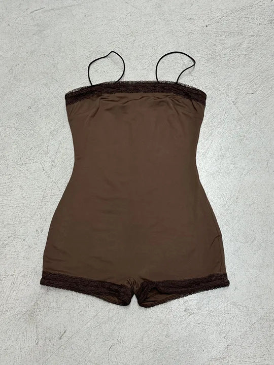 Damen ärmelloser Body mit Spitzenverzierungen Drune