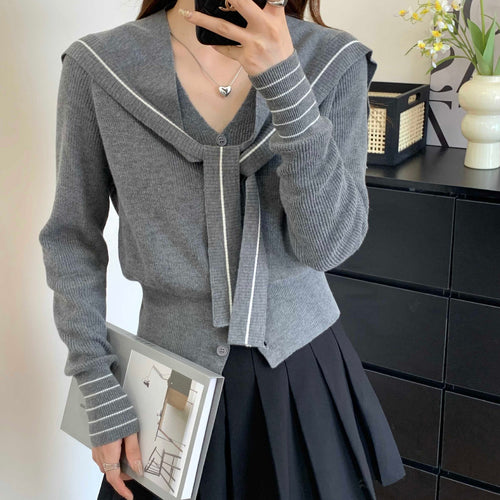 Damen Strickjacke mit dekorativem Kragen und Knopfdetails Drune