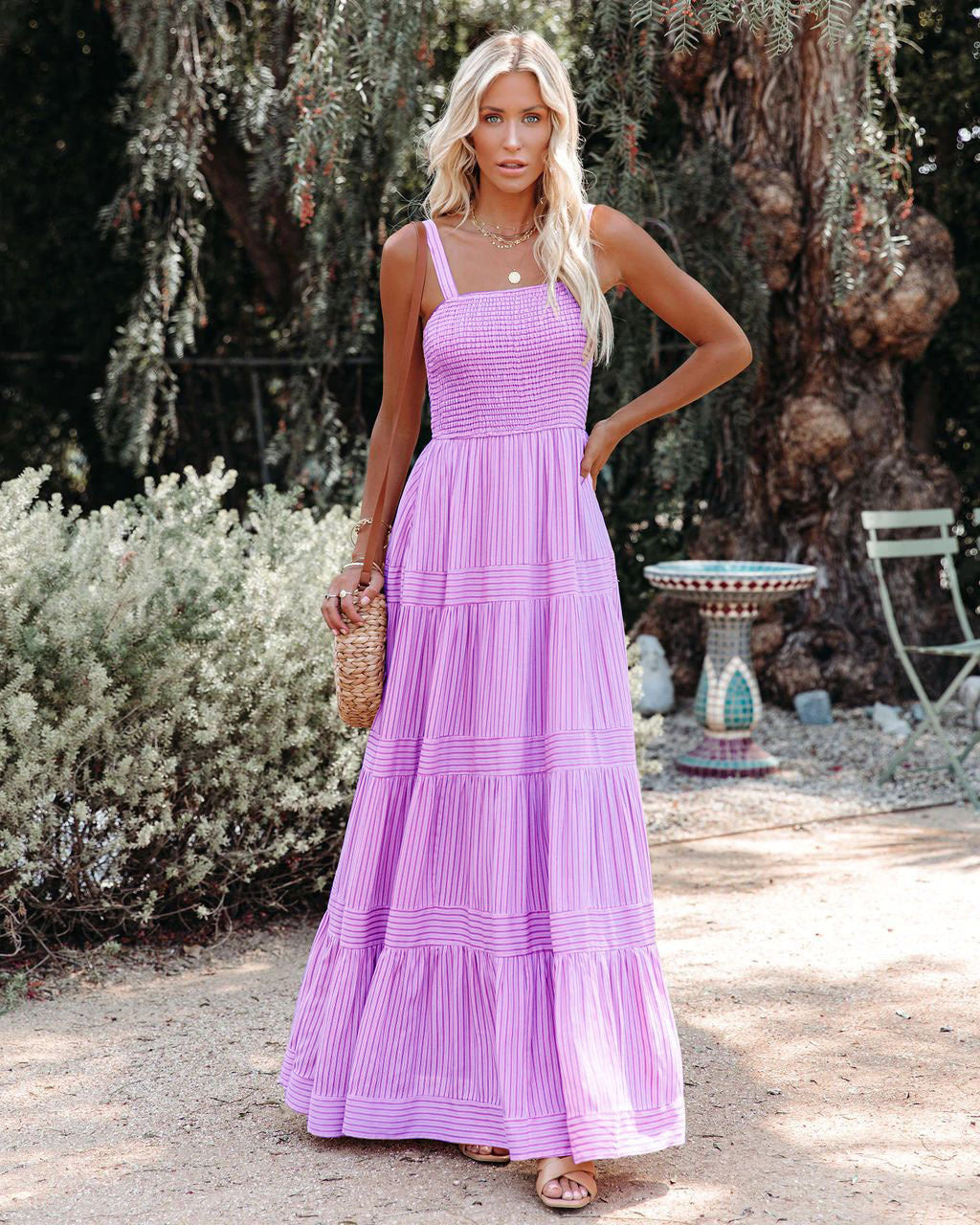Damen Maxikleid mit gerafftem Oberteil und voluminösem Rock Drune