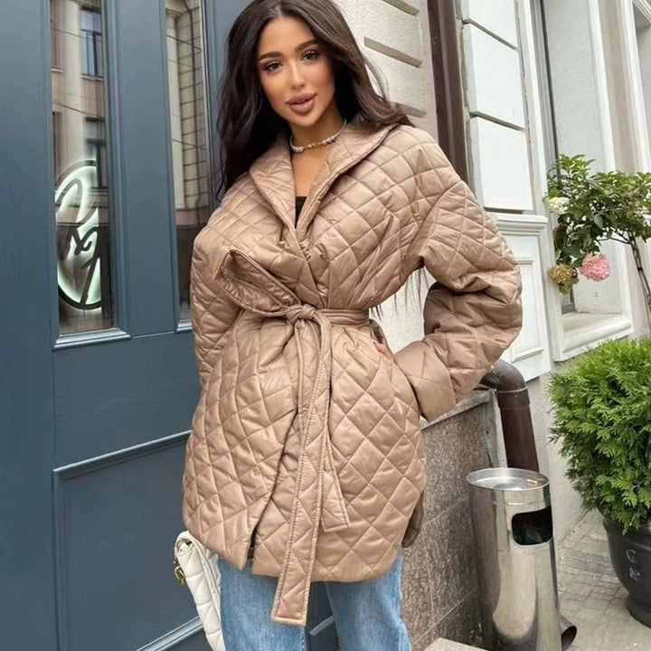 Damen Steppjacke mit Gürtel und hohem Kragen Drune