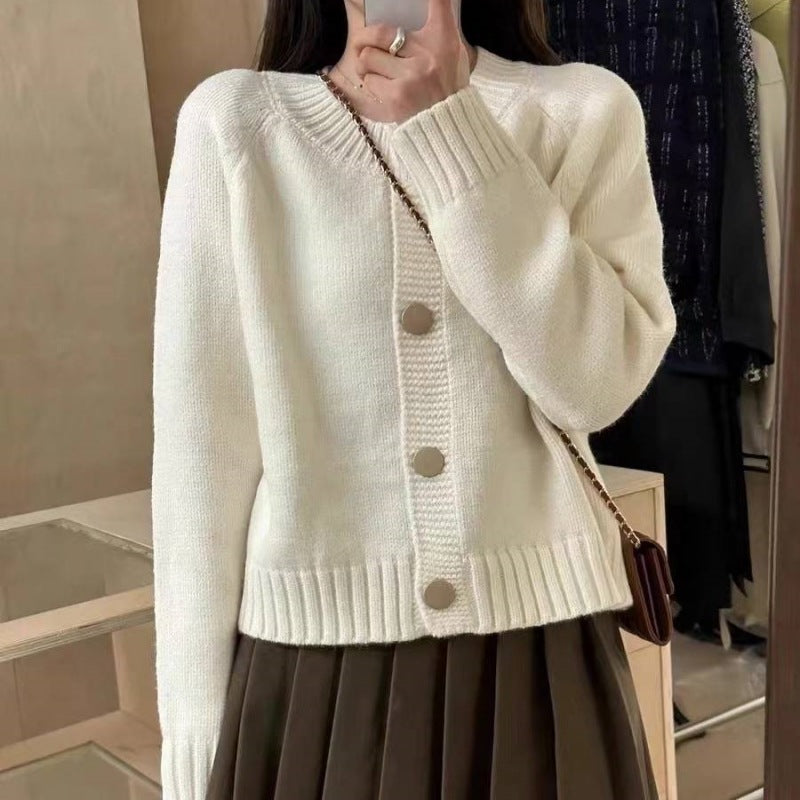 Damen Strickjacke mit dekorativen Knopfdetails und modernem Schnitt Drune