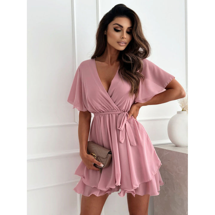 Damen Wickelkleid mit fließendem Schnitt und zarten Rüschendetails Drune
