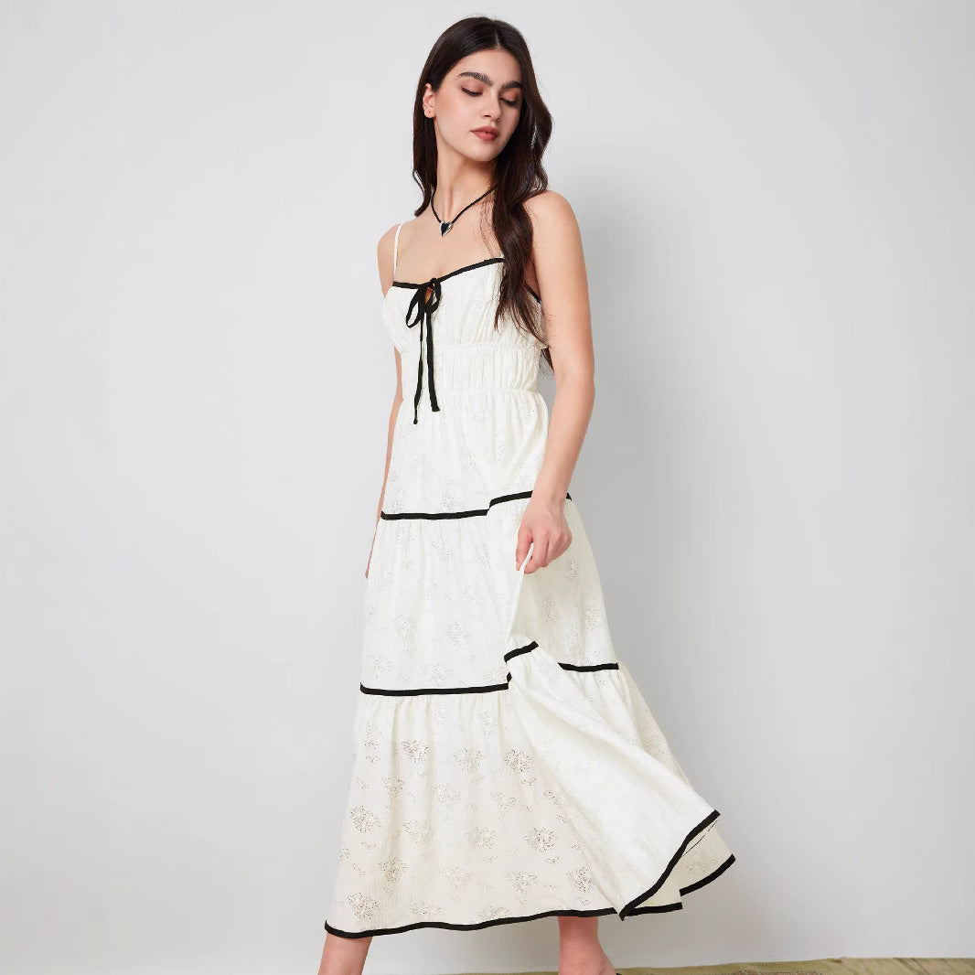 Damen Maxi-Kleid mit feinem Blumendruck und Kontrastbändern Drune
