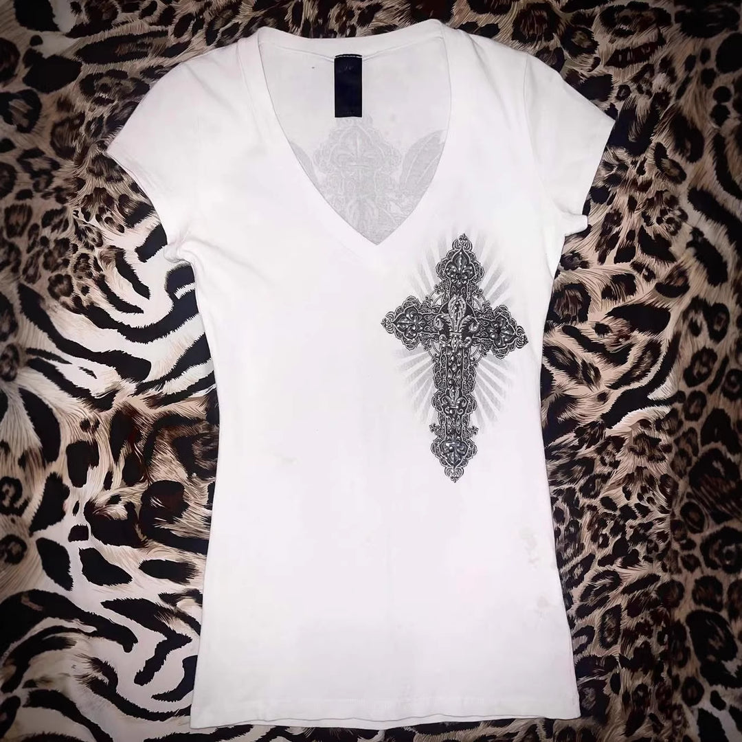 Damen V-Ausschnitt T-Shirt mit kunstvollem Kreuzdesign Drune