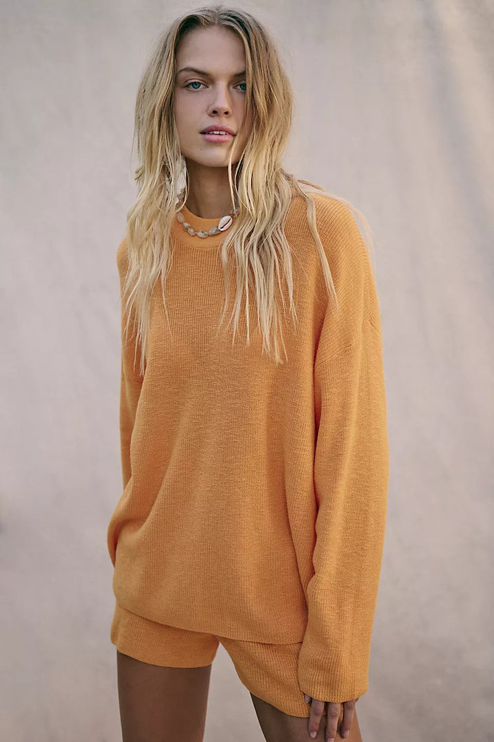 Damen Lässiges Strick-Set mit oversized Pullover und kurzen Hosen Drune