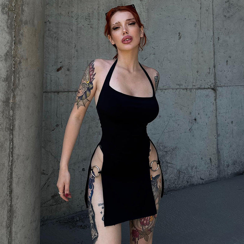 Damen sexy und modisches Halterkleid mit offenen Seiten und Ringelementen Drune