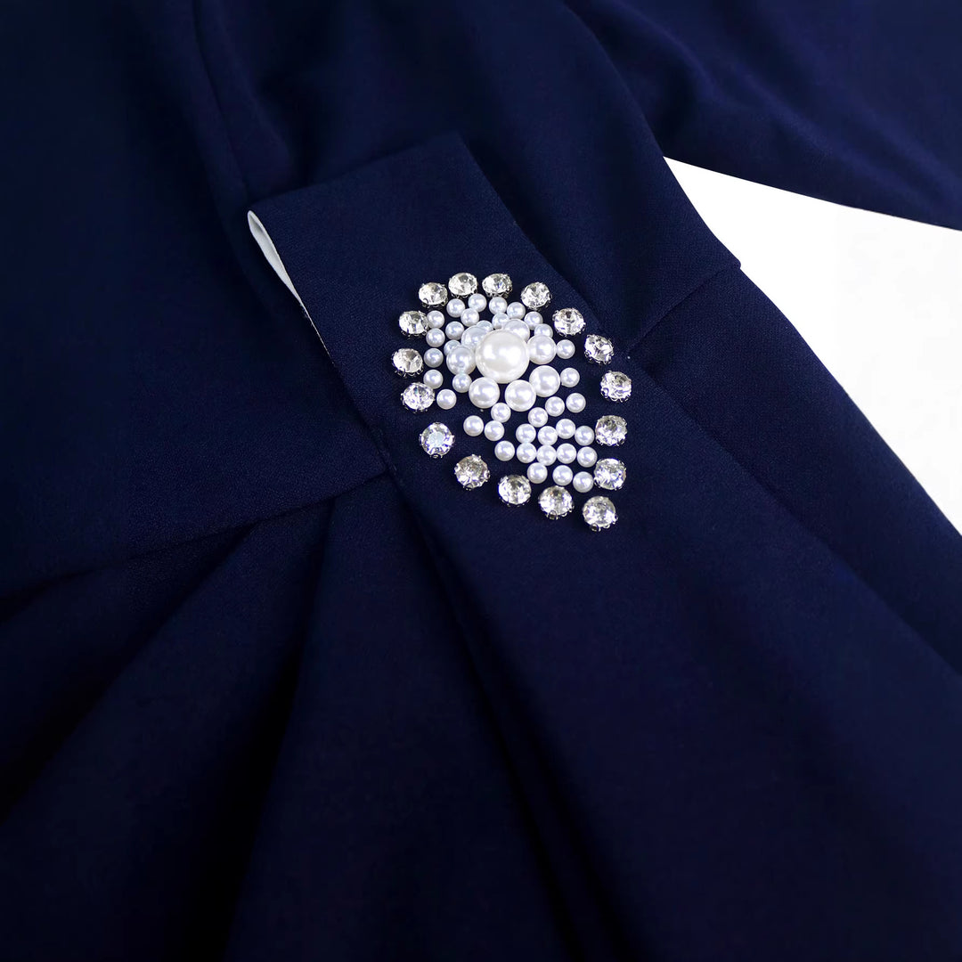 Damen Elegantes Kleid mit kontrastierenden Rüschendetails Drune