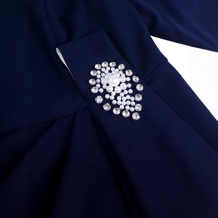 Damen Elegantes Kleid mit kontrastierenden Rüschendetails Drune