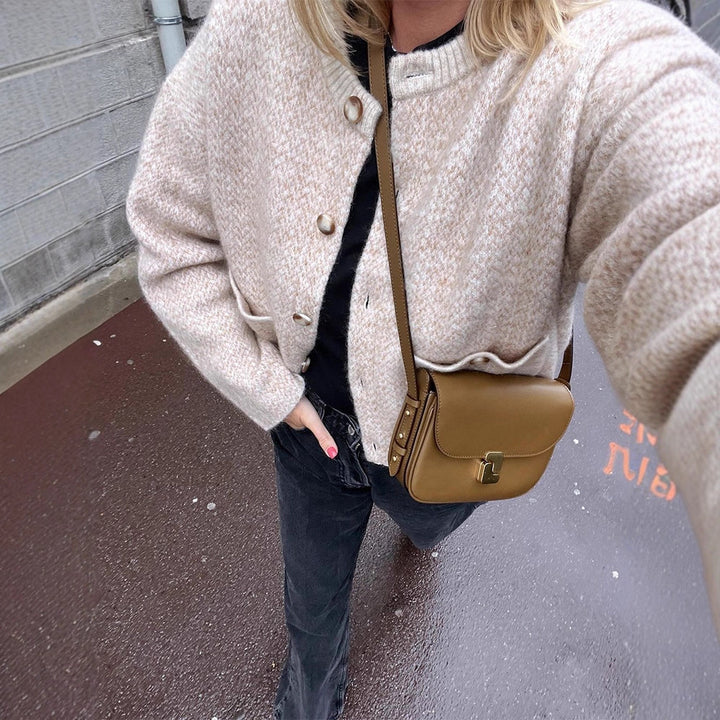 Damen kuschelige Strickjacke mit eleganten Knopfdetails Drune