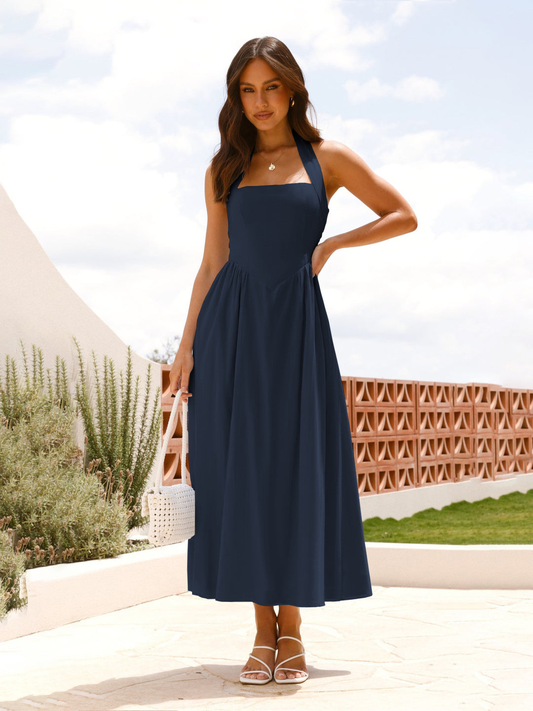 Damen Maxikleid mit schulterfreier Silhouette und eleganter Taillierung Drune