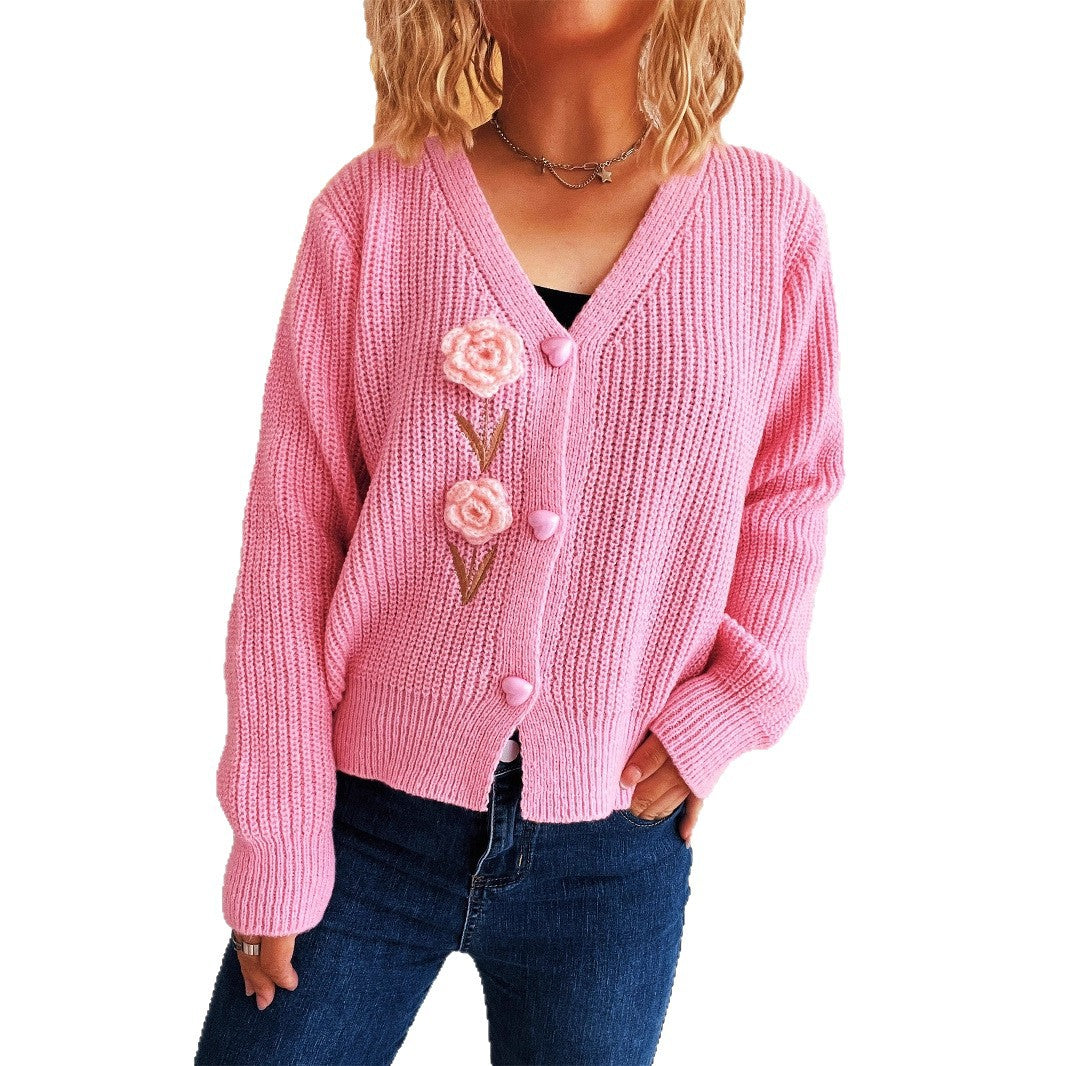 Damen Strickjacke mit verspieltem Blumenmotiv und romantischen Knopfdetails Drune