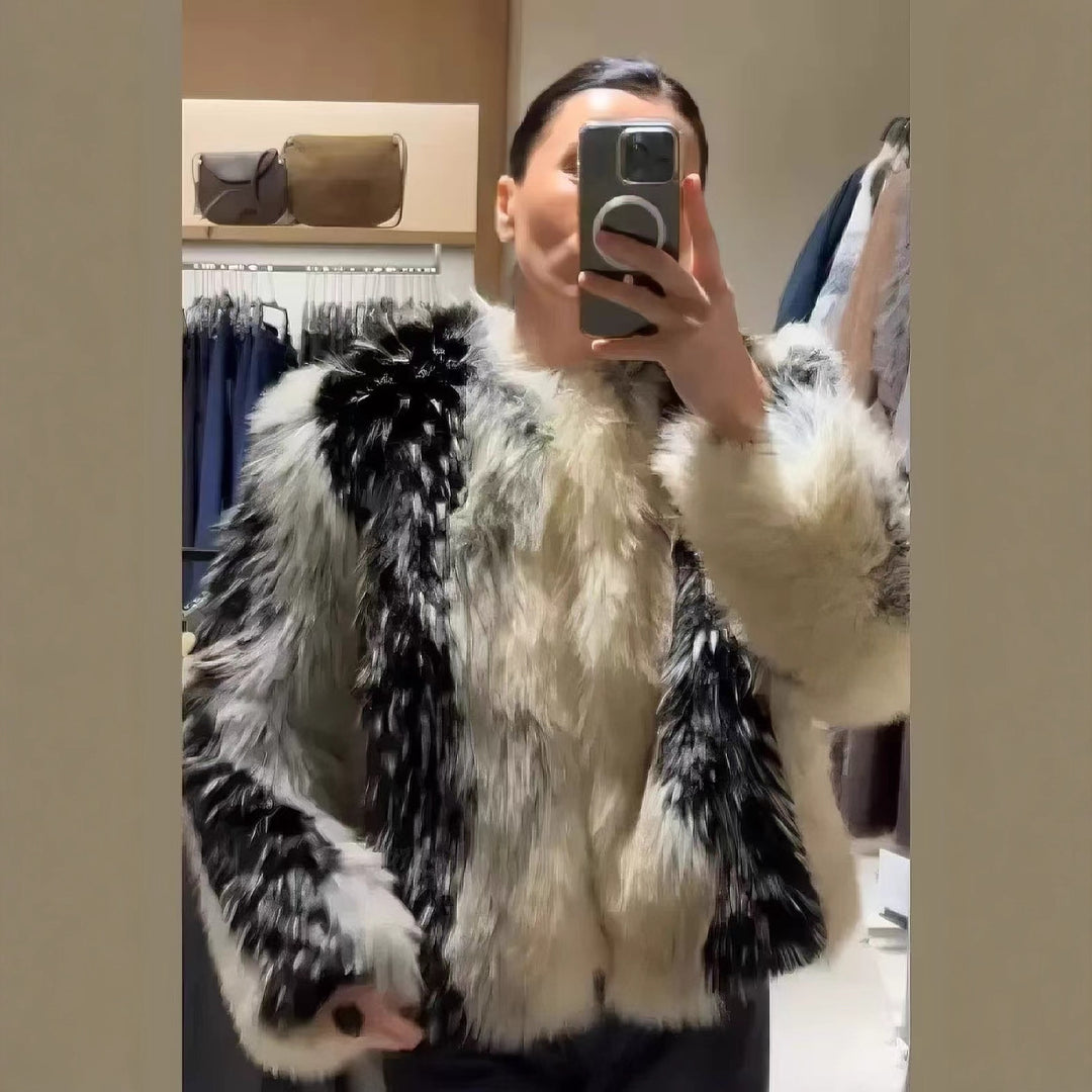Damen nan kurze Kunstpelzjacke mit kontrastierenden Längsbesätzen und Rundhalsausschnitt Drune