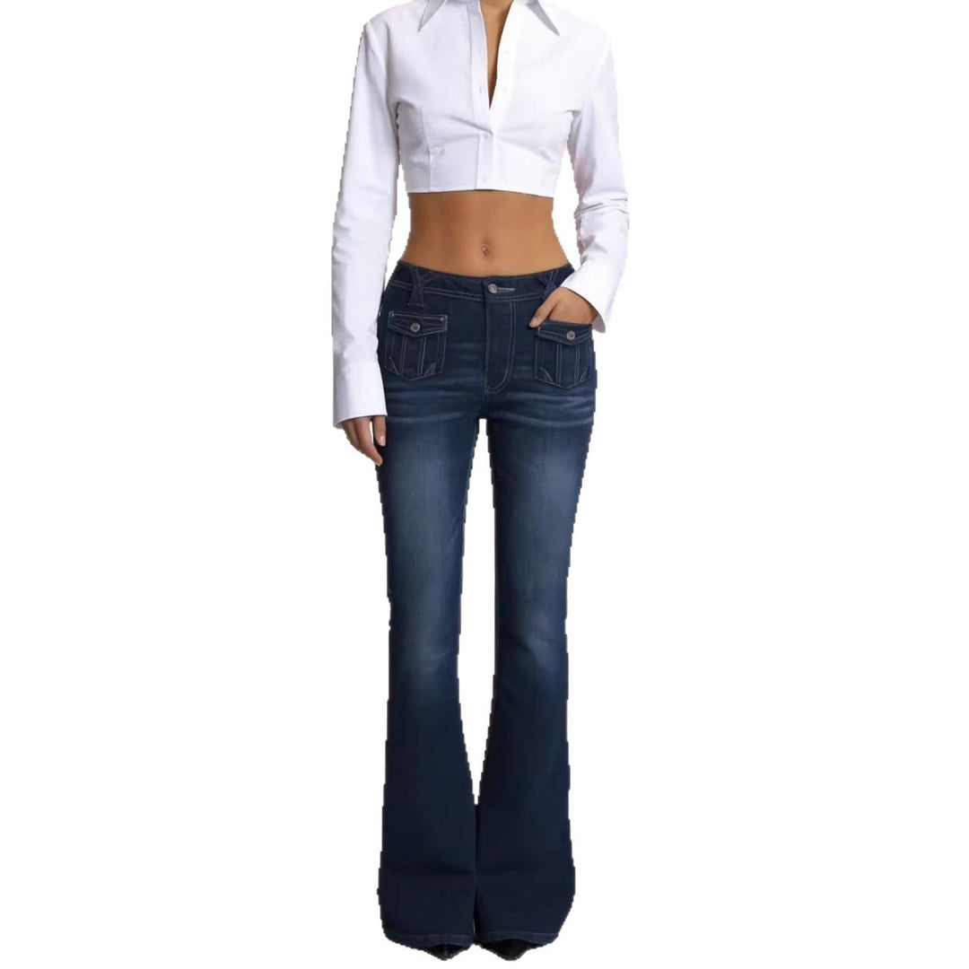 Damen nan High‑Waist Schlagjeans mit dekorativen aufgesetzten Fronttaschen und figurbetonter Oberschenkelpartie Drune