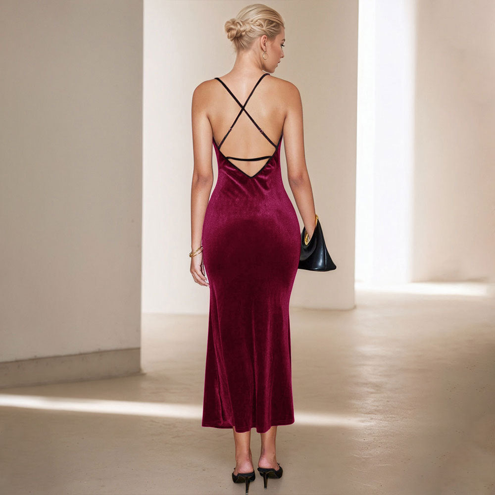 Damen Samt Maxikleid mit schmalem Schnitt und eleganten Spaghettiträgern Drune
