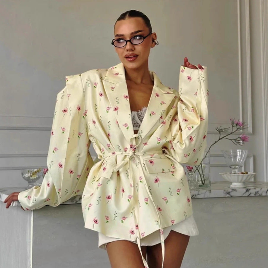 Damen nan taillierter Blazer mit Bindegürtel, Reverskragen und Schulterpolstern Drune