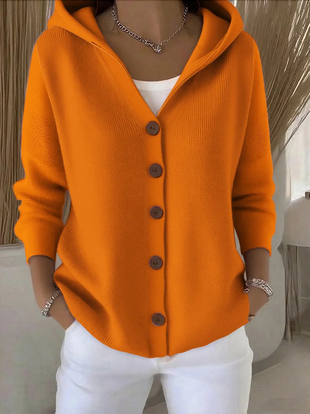 Damen Kapuzenstrickjacke mit Praktischen Knopfdetails und Lässigem Schnitt Drune