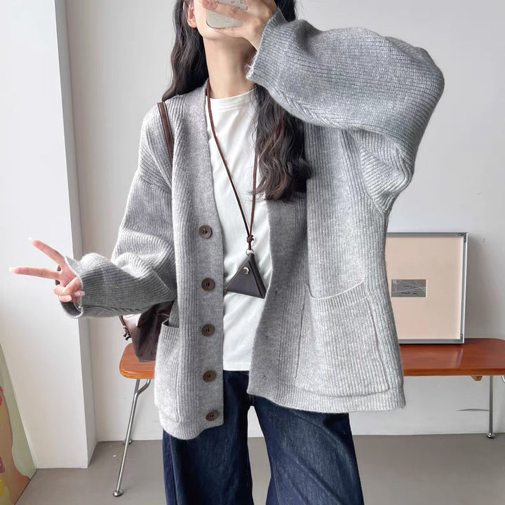 Damen Grobstrickjacke mit eleganten Knopfdetails und praktischen Taschen Drune