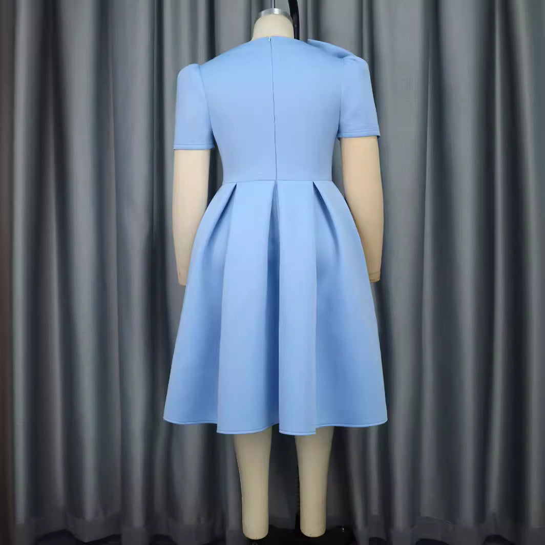 Damen Cocktailkleid mit kunstvollem Schleifenakzent und taillierter Silhouette Drune