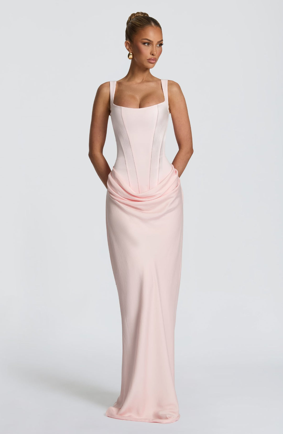 Damen Elegantes Maxikleid mit figurbetonendem Schnitt und raffiniertem Faltenwurf Drune