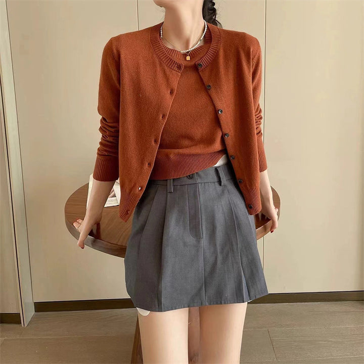 Damen feiner Strickcardigan mit Knopfdetails und Rundhalsausschnitt Drune