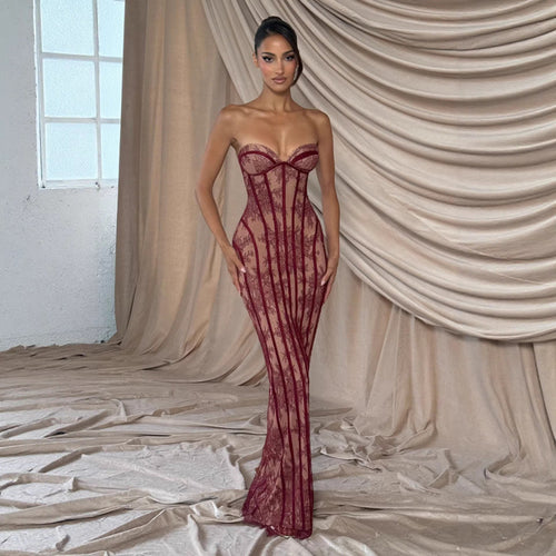 Damen Elegantes Spitzenabendkleid mit taillierter Silhouette und satinierter Unterlage Drune