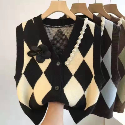 Damen Strickweste mit modernem Rautenmuster und eleganter Knopfdetail Drune