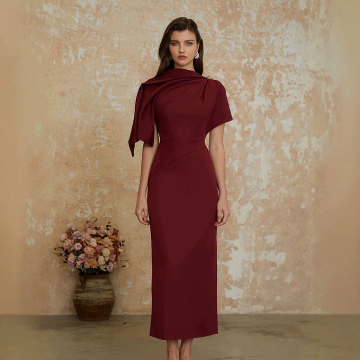 Damen Elegantes Abendkleid mit schulterfreiem Design und raffinierten Drapierungen Drune