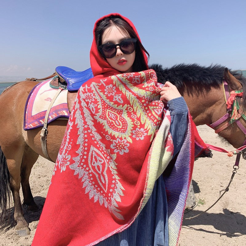 Damen Poncho mit Kapuze und kunstvollem Paisleymuster Drune