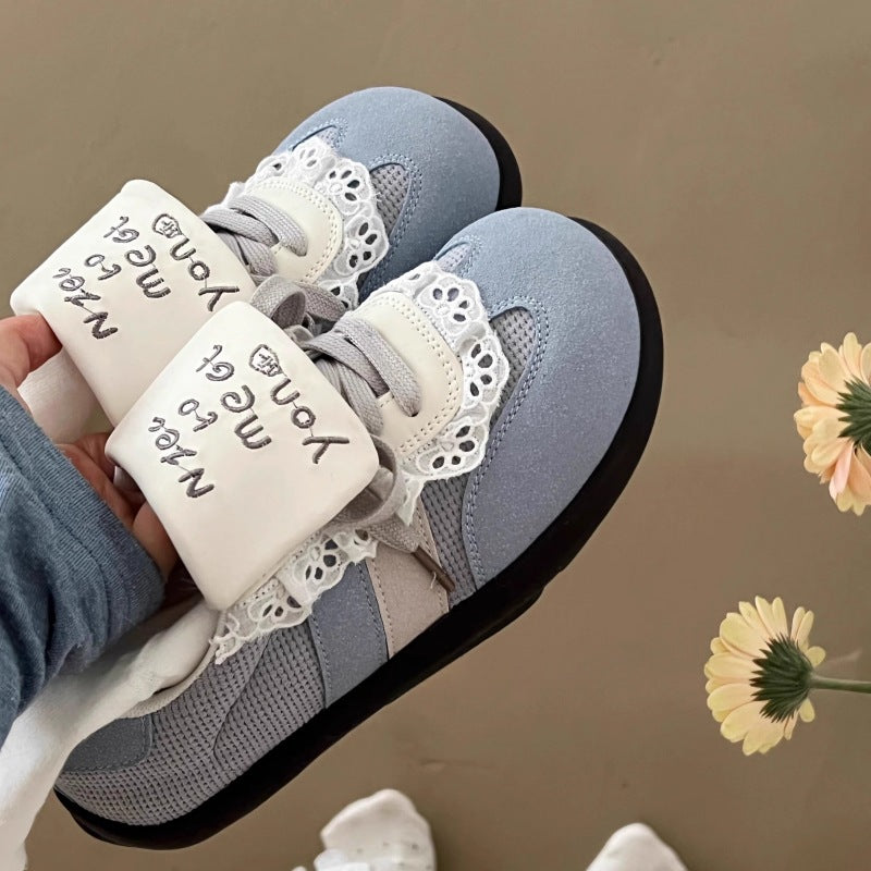 Damen Sneakers mit modischen Rüschen-Details und dämpfender Sohle Drune