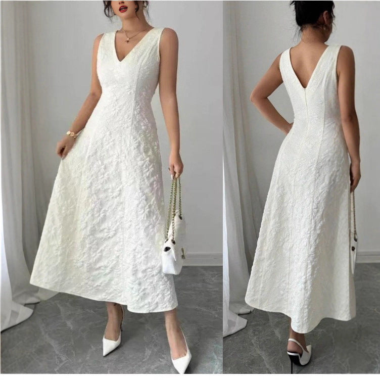 Damen Spitzen-Maxikleid mit verführerischem Schnitt und zarten Spaghettiträgern Drune