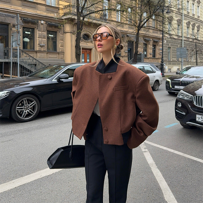 Damen Modische Kurzjacke mit strukturiertem Schnitt und hohen Kragen Drune