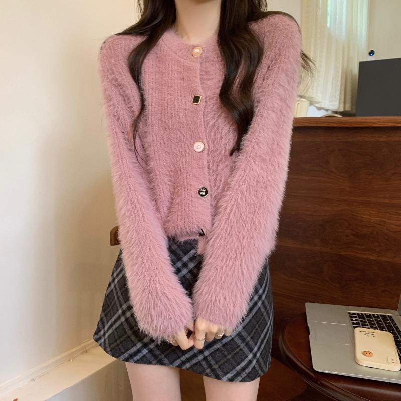 Damen kuschelige Strickjacke mit knöpfbarem Design und elegantem Flair Drune