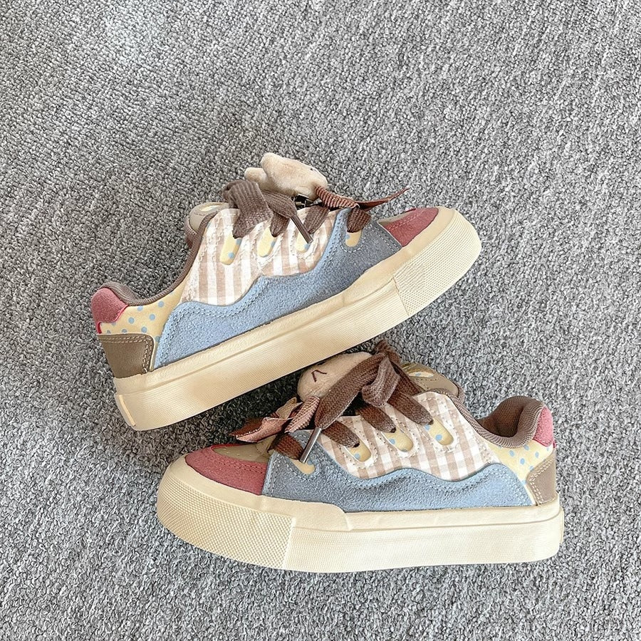 Damen Verspielte Sneakers mit Tiermotiven und dekorativen Schnürsenkeln Drune