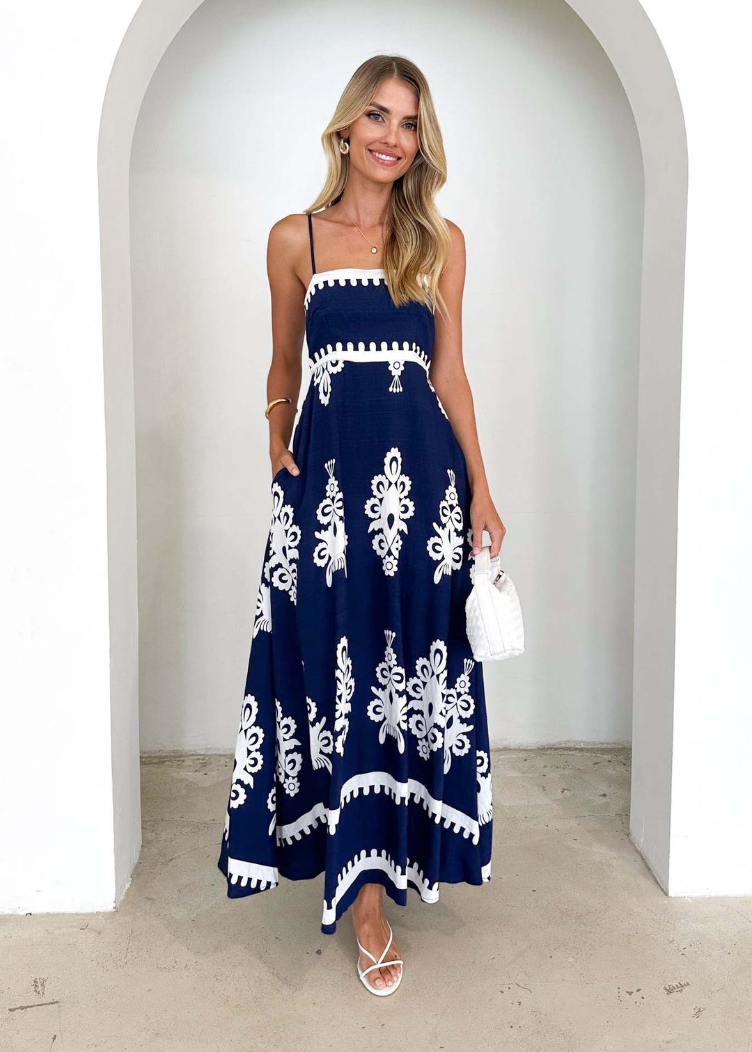 Damen Maxikleid mit floralem Muster und schwingendem Rock Drune