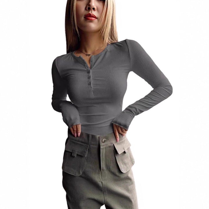 Damen Langarmshirt mit strukturiertem Rippenmuster und strategischem Knopfverschluss Drune