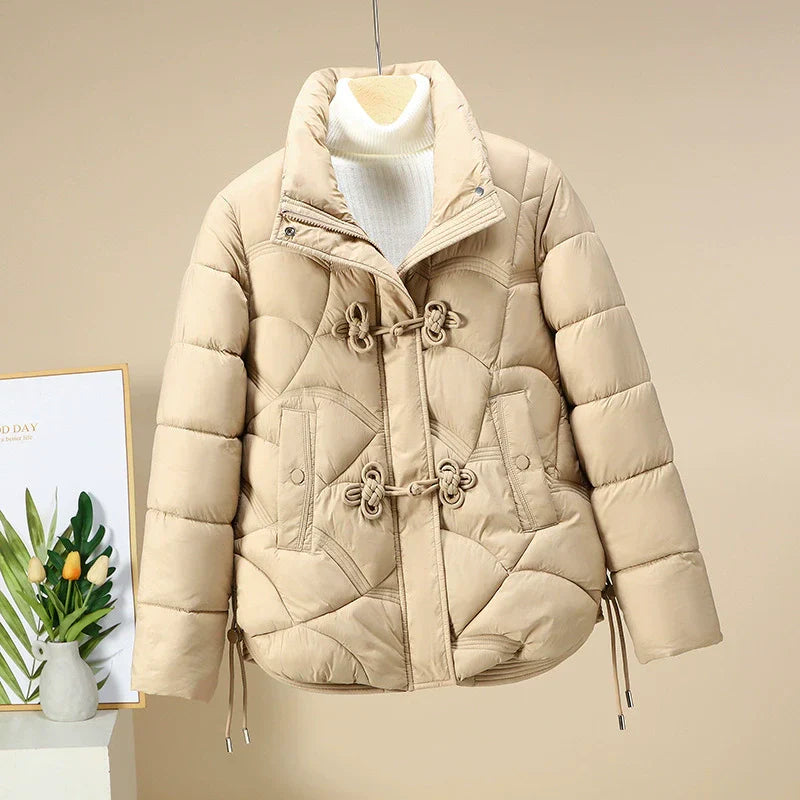 Drune | Damen Pufferjacke – Ge quiltetes geometrisches Design – Froschknöpfe – Verstellbarer Saum
