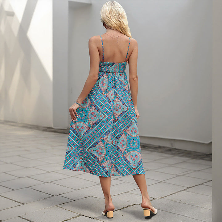 Damen Maxikleid mit feinem Boho-Muster und verstellbaren Spaghetti-Trägern Drune
