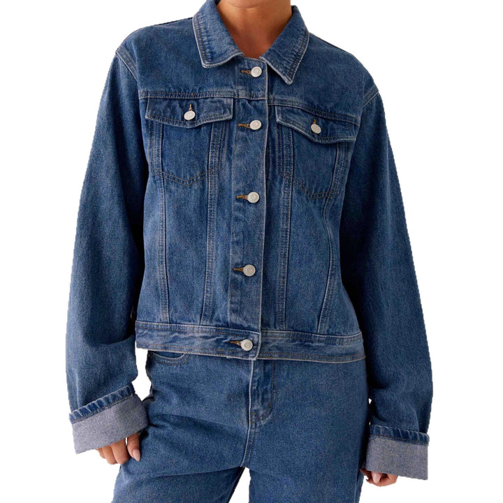 Damen trendige Denimjacke im lässigen Schnitt mit aufgesetzten Taschen und Knopfdetails Drune