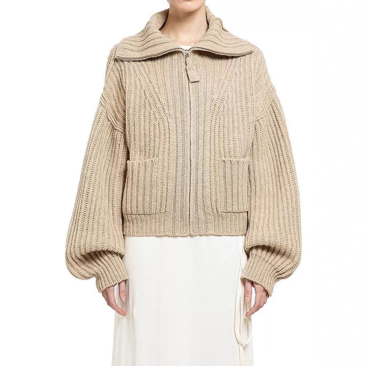 Damen modischer Grobstrickpullover mit hohem Kragen und praktischen Taschen Drune