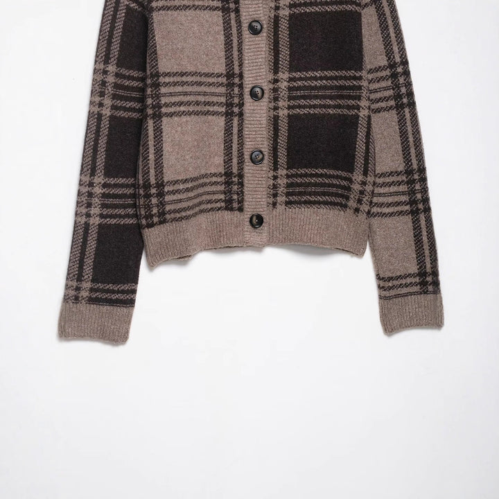 Damen modische Strickjacke mit Karomuster und Knopfdetails Drune