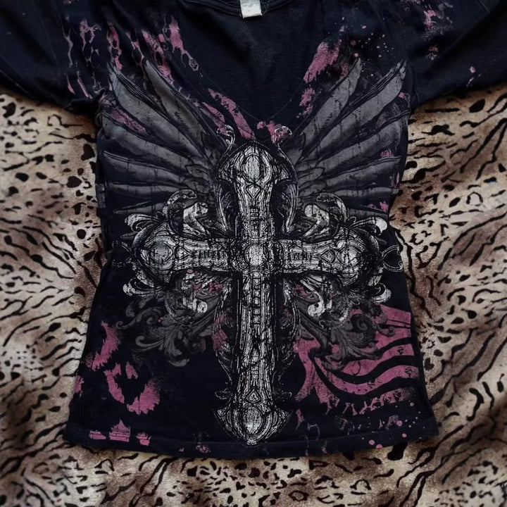 Damen V-Ausschnitt T-Shirt mit beeindruckendem Grafikkreuz Drune