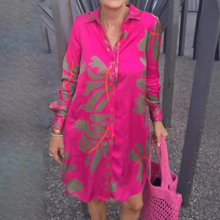 Damen nan kurzes Tunika-Hemdkleid in Satinoptik mit großflächigem Blattprint, Hemdkragen und lockerer A-Linie Drune