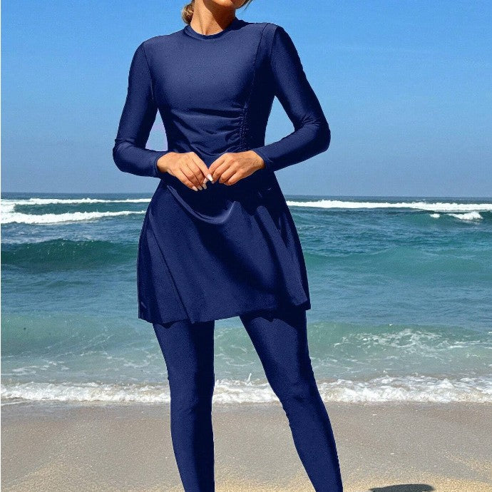 Damen Sportliches Strandoutfit mit figurbetonendem Kleid und langen Leggings Drune