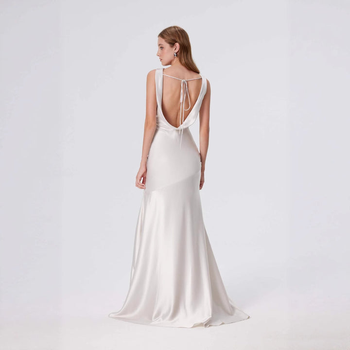 Damen elegantes Abendkleid mit fließendem Satin und raffiniertem Ausschnitt Drune