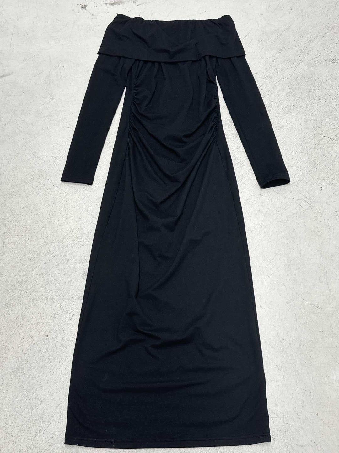 Damen nan figurbetontes Off-Shoulder-Maxikleid mit langen Ärmeln und Kontrastpaspeln Drune