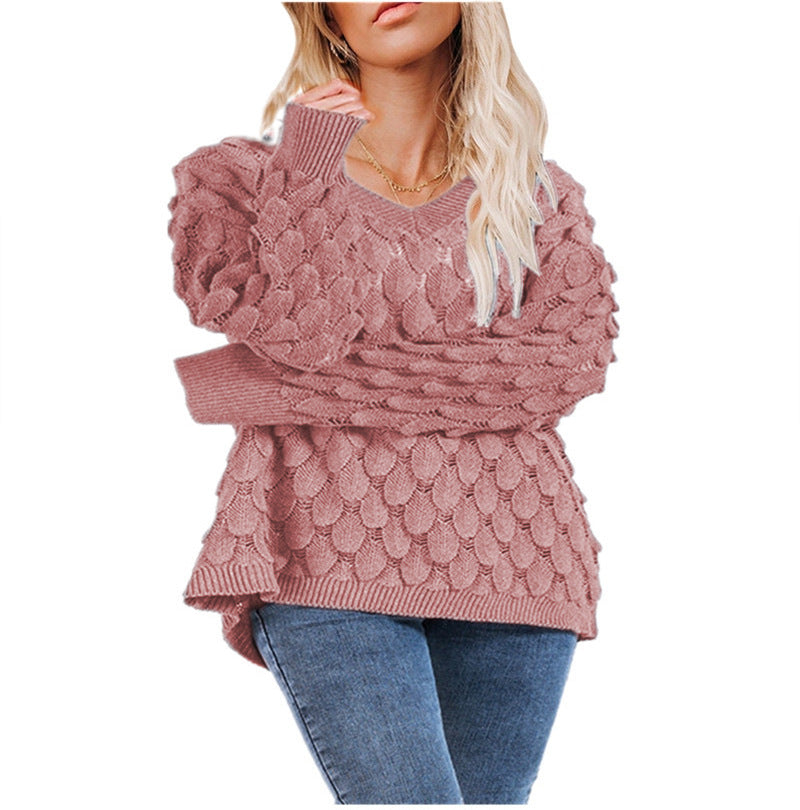 Damen Grobstrickpullover mit skulpturalem Wellenmuster und V-Ausschnitt Drune