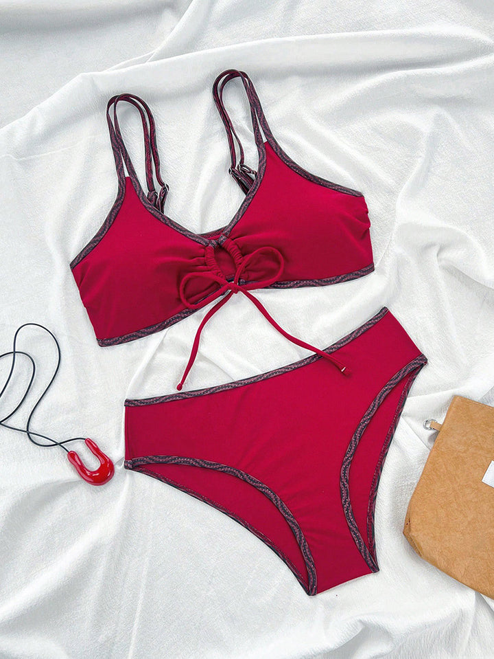 Damen Triangel-Bikini mit modischem Bindeband und animalistischem Fransen-Detail Drune