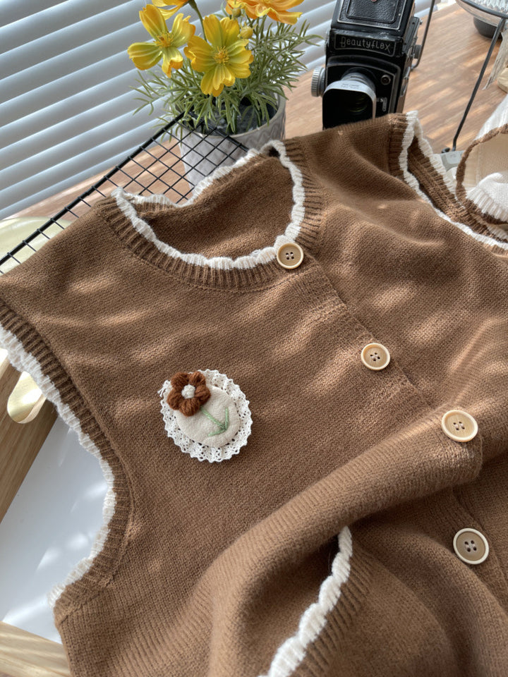 Damen Strickweste mit kontrastierenden Details und Taschen Drune