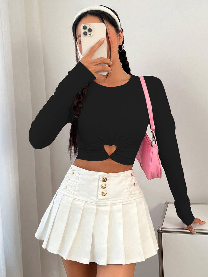 Damen Cropped Longsleeve mit Herz-Ausschnitt und eleganter Raffung Drune