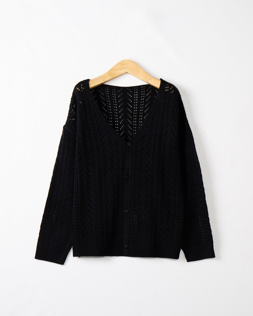 Damen Strickcardigan mit luftiger Lochmusterung und V-Ausschnitt Drune